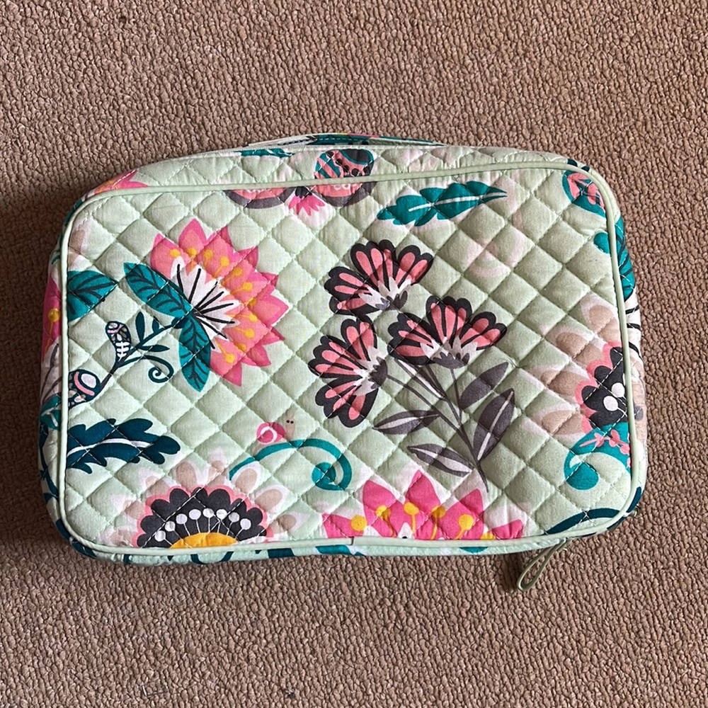 Vera Bradley Travel toiletry Bag - Picture 2 of 4